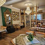 Antique Am Bahndamm Otel