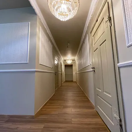 Antique Am Bahndamm *