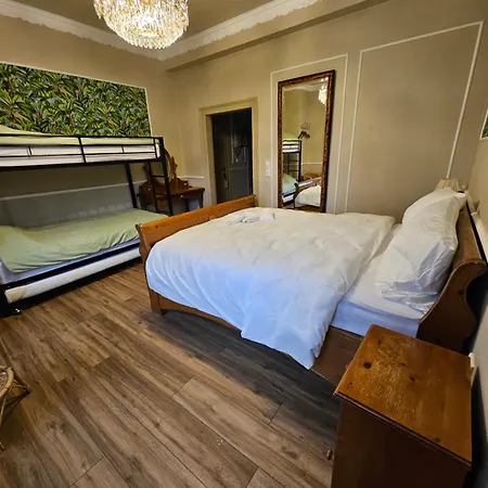 Antique Am Bahndamm 슈미데펠드암렌스타이그