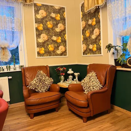 Antique Am Bahndamm Szálloda *