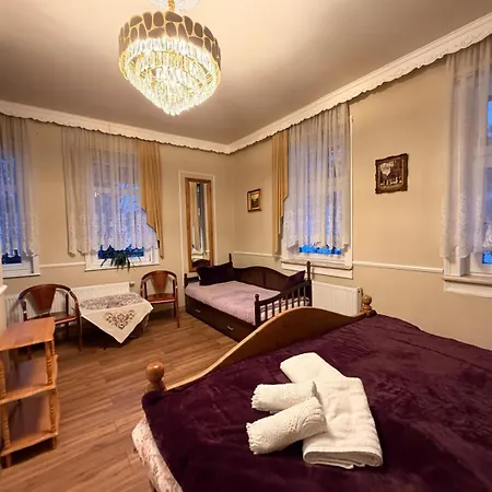 Antique Am Bahndamm Szálloda