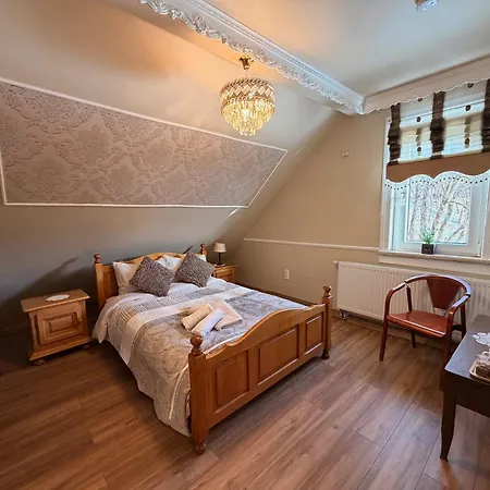 Szálloda Antique Am Bahndamm *